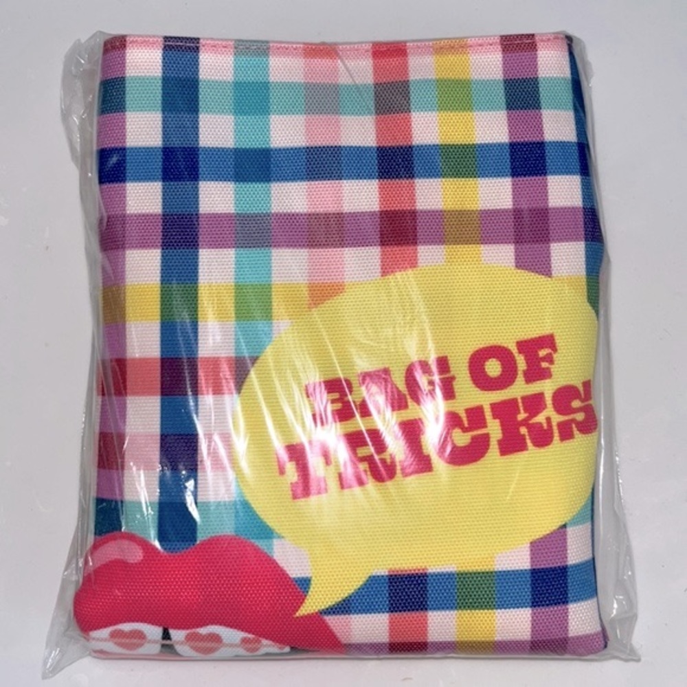 Benefit San Francisco Colorful Pink Plaid Duffle Bag (Bag of Tricks) 🩷 - Picture 3 of 7